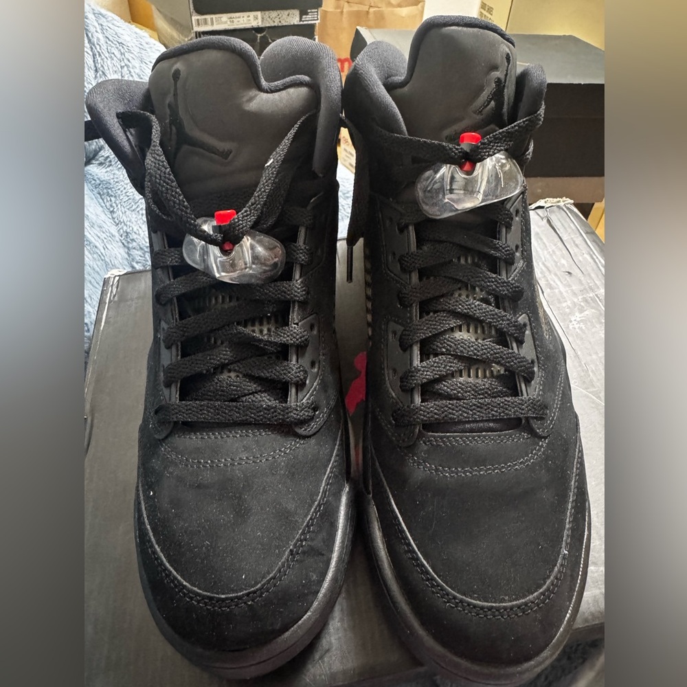 Jordan 5 Retro
Paris Saint-Germain